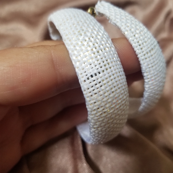 White Hoops - Picture 3 of 5